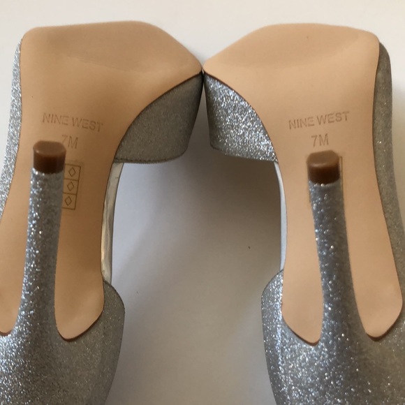 Nine West 7M Glitter Silver High heel shoe Brand New without tags Excellent - Picture 9 of 12